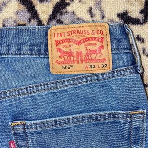 Levi 505 jeans, 32/32, never worn before.